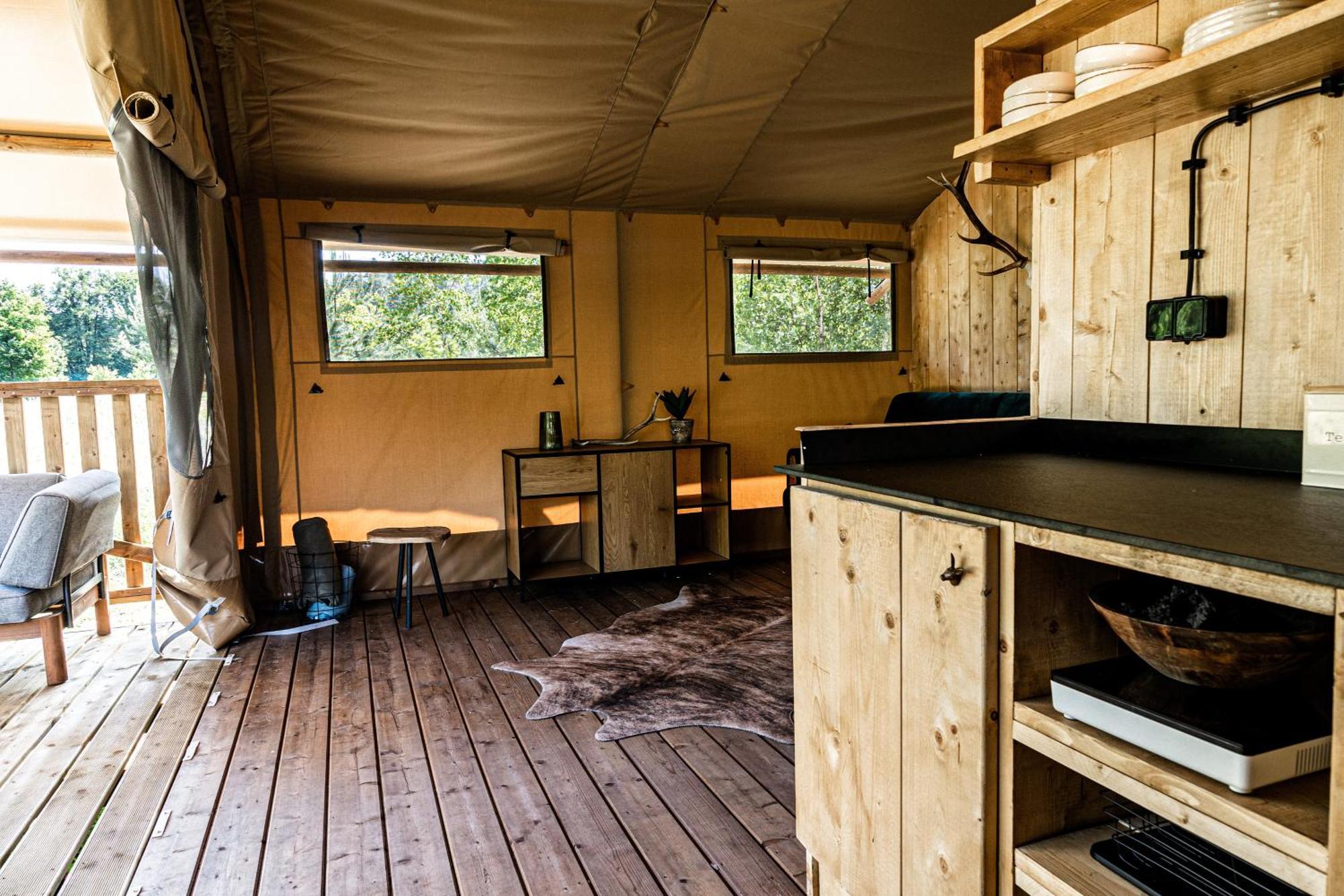 Liva Park Glamp Liwa