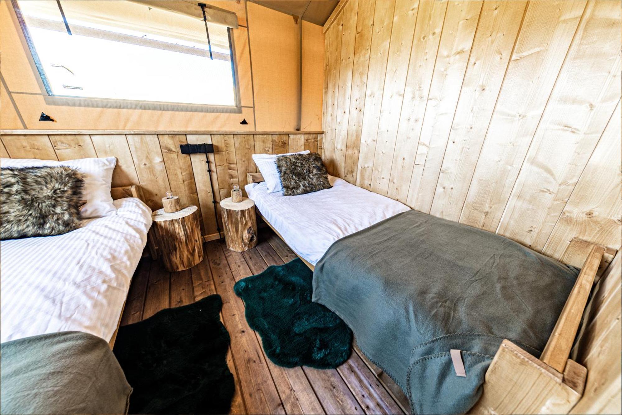 Luksusowy namiot Liva Park Glamp Liwa