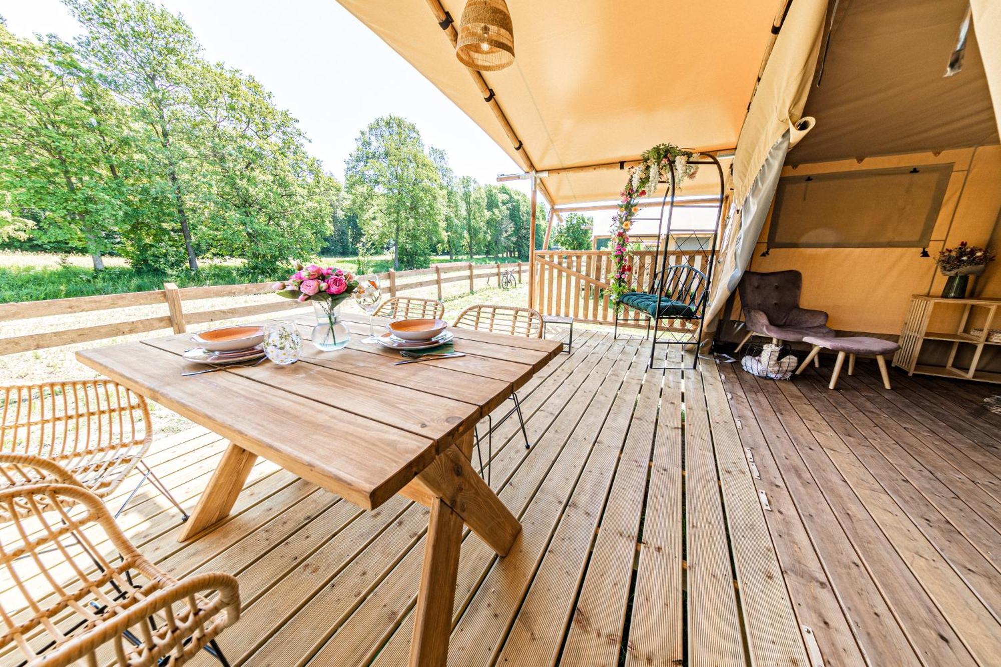 Liva Park Glamp Luksusowy namiot Liwa