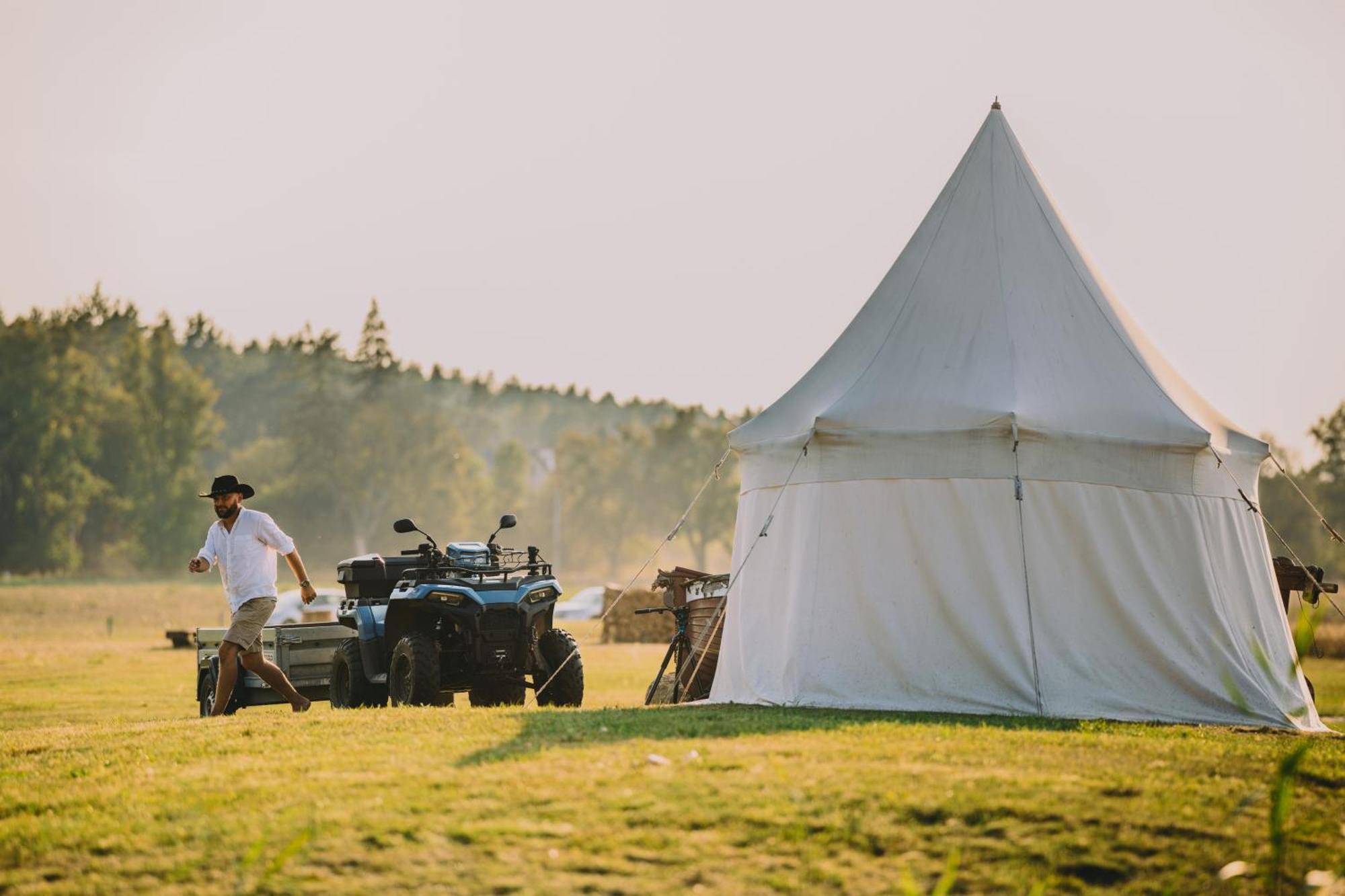 Liva Park Glamp * Liwa
